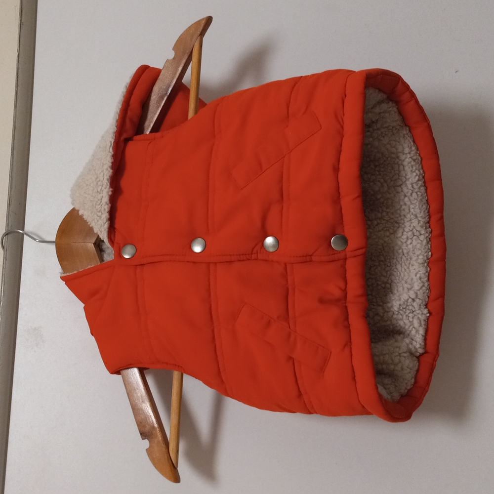 SKYR Sleeveless Hoodie Vest